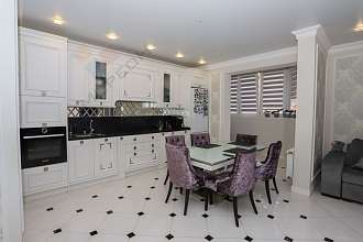 3-комнатная, 77.2 м2