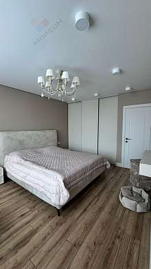 4-комнатная, 150 м2