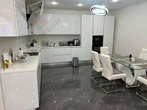 4-комнатная, 183 м2