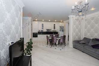 3-комнатная, 77.2 м2