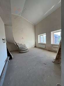 4-комнатная, 183.8 м2